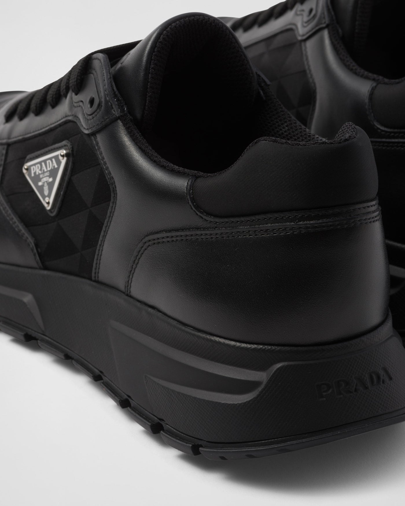 Basket Prada Noir