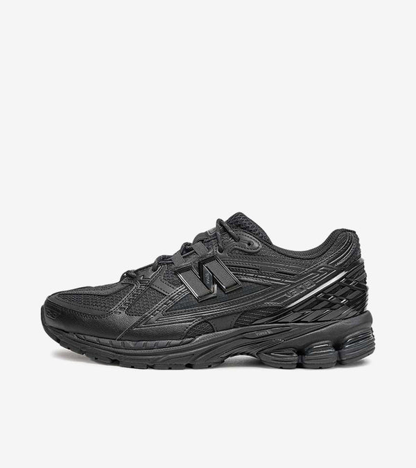 New Balance 1906U Triple Black