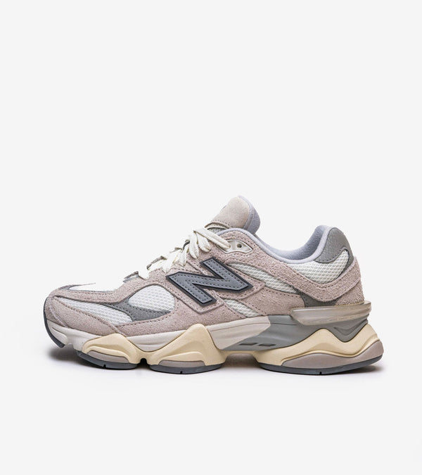 New Balance 9060 Moonbeam Sea Salt